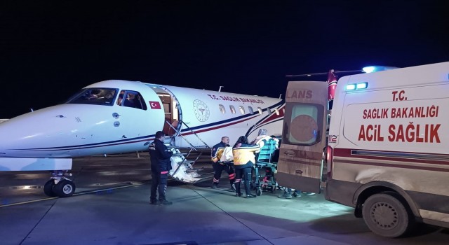 Şırnaklı kadın hasta, ambulans uçakla Ankaraya sevk edildi
