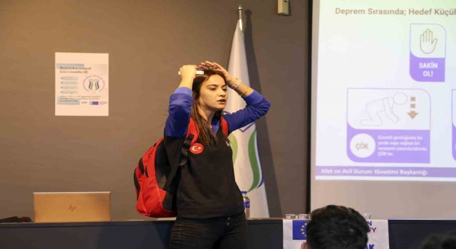 SUBÜlü öğrencilere afet farkındalık ve gönüllülük eğitimi