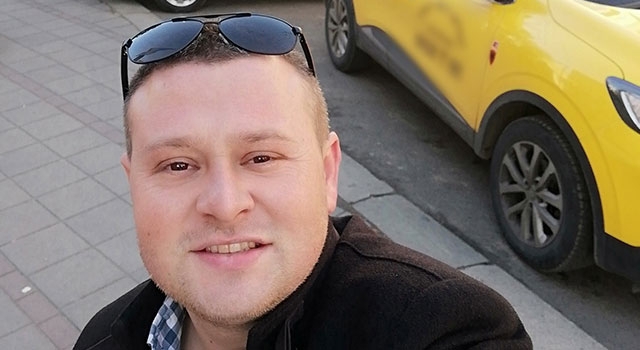 Tekirdağ Çorlu'da Genç Adam Eşinin yanında bıçaklanarak öldürüldü
