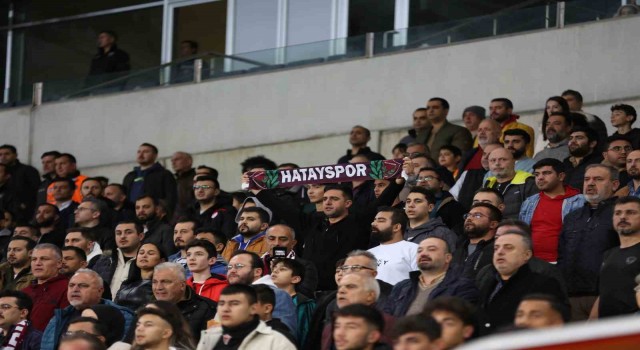 Trendyol Süper Lig: Hatayspor: 1 - Antalyaspor: 1 (İlk yarı)