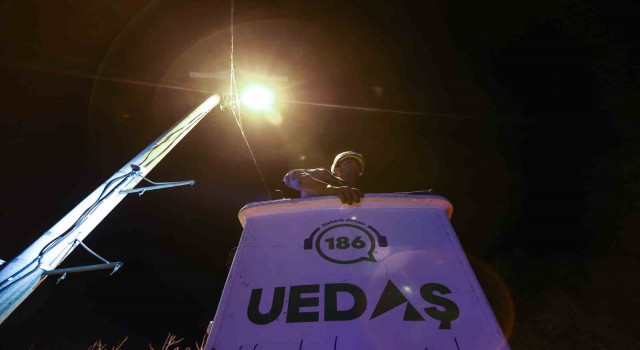 UEDAŞ ekipleri yılbaşında kesintisiz enerji için görev başında