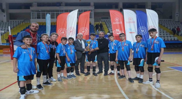 Voleybol Yıldız Erkekler müsabakalarının şampiyonu belli oldu