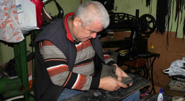 Yıllardır baba mesleğini yaşatıyor