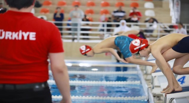 Yüzme Türkiye Şampiyonası Denizlide başlıyor
