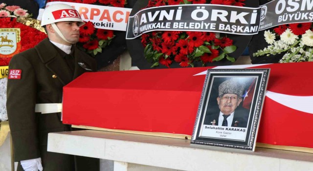 94 yaşındaki Kore gazisi askeri törenle son yolculuğuna uğurlandı