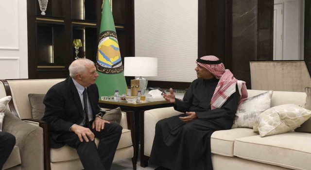 AB Yüksek Temsilcisi Borrell ile Suudi Arabistan Dışişleri Bakanı Farhan bir araya geldi