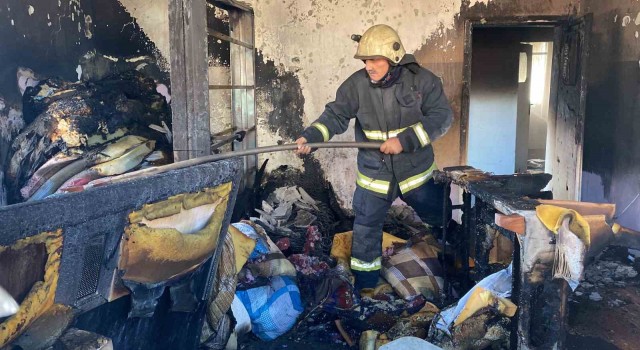 Antalyada müstakil ev yangını korkuttu