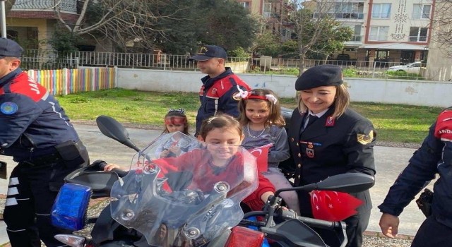 Aydında 173 çocuğa jandarma tanıtıldı