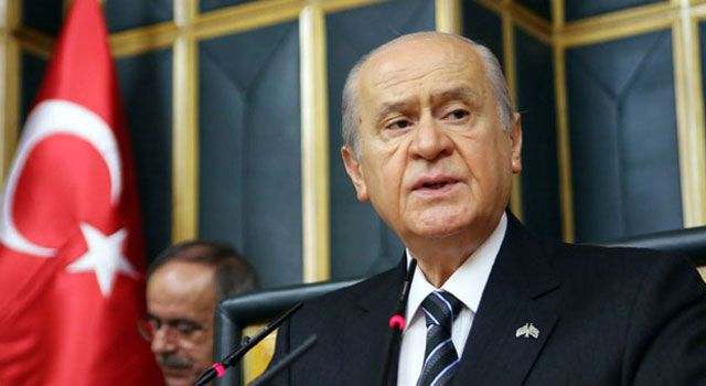 Bahçeli, Fatih Camii imamına yapılan saldırıyı kınadı