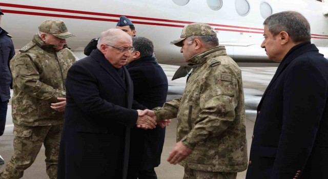Bakan Güler, Irak sınır hattında