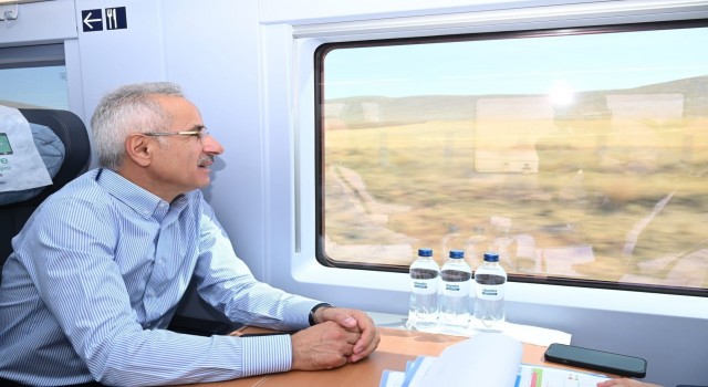 Bakan Uraloğlu: Karaman-Konya-Ankara ve Karaman-Konya-İstanbul YHT hattında 2 yılda 2 milyon 423 bin 868 yolcu seyahat etti