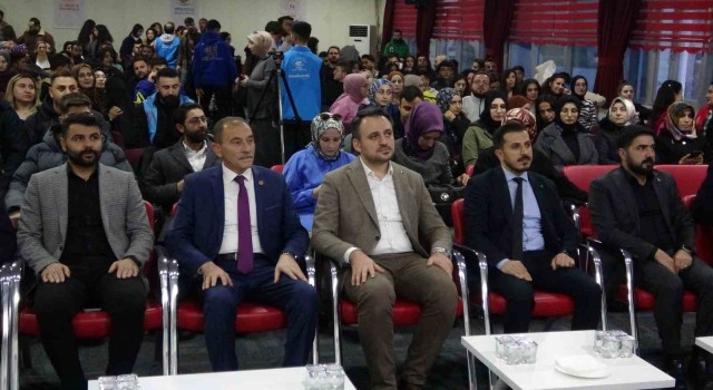 Bakan Yardımcısı Eminoğlu: “Gençleri sınıflandırmaya çalışan zihniyetin karşısındayız”