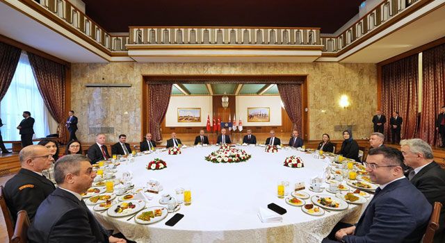 Bakan Yerlikaya ve Valiler, TBMM’de İdareciler Gününü Kutladı