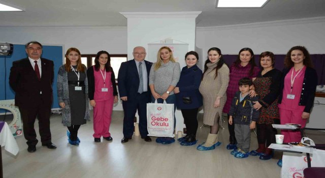 Başkan Gümüş, “Kadınların daha güçlü olduğu bir Menteşe için çalışıyoruz”