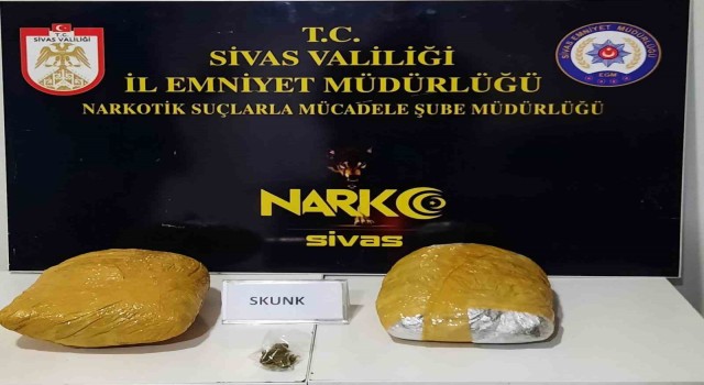 Binlerce adeta uyuşturucu madde ele geçirildi: 5 tutuklu