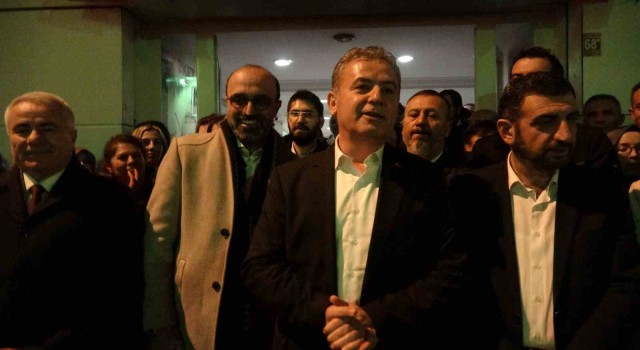 Burdurda AK Parti Belediye Başkan Adayı Şimşeke coşkulu karşılama
