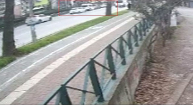 Bursada 8 araç birbirine girdi, o anlar kamerada