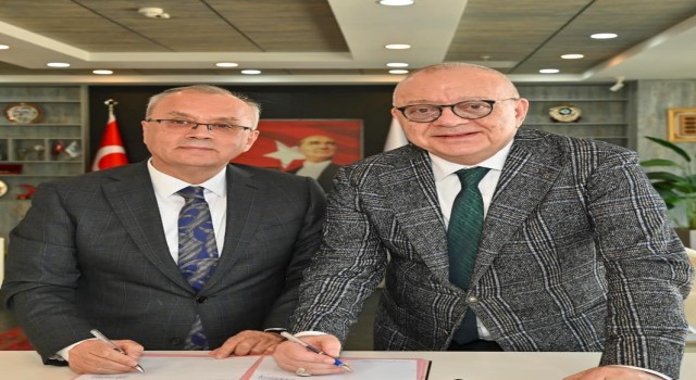 Büyükşehirden Salihliye 50 bin metrekare kilit parke taşı desteği