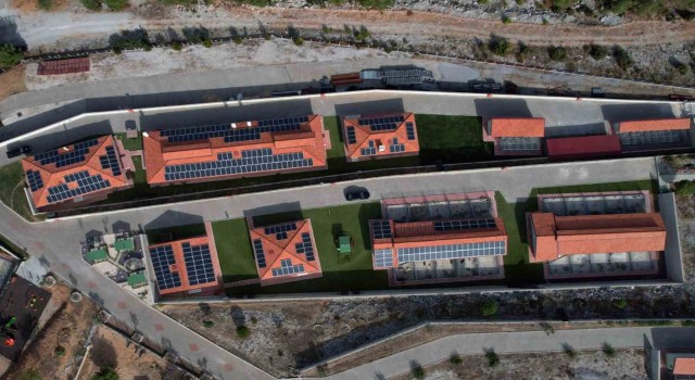 Büyükşehirin Güneşi panelleri 2023de 657 bin 424 Kwh enerji üretti