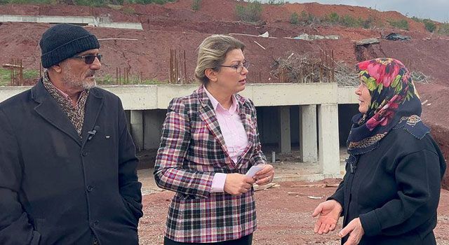 CHP’li Kaya; “300 Deprem Konutu 65 Günde Bitecek Mi?”