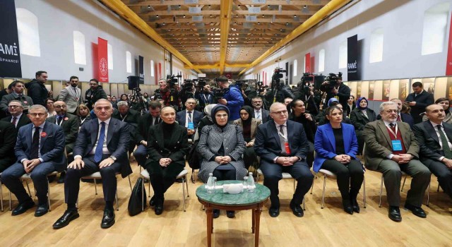 Emine Erdoğan, Valide Sultanlar Yazma Eserler Sergisinin açılışına katıldı