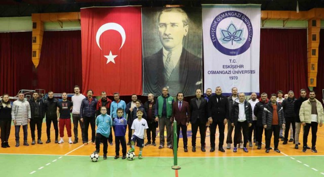 ESOGÜ 2024 kurumlar arası ayak tenisi turnuvası başladı