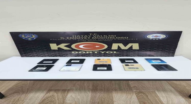 Hatayda 10 adet kaçak cep telefonu ele geçirildi