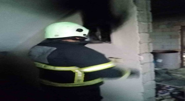 Hatayda bir evin elektrik panosunda yangın çıktı