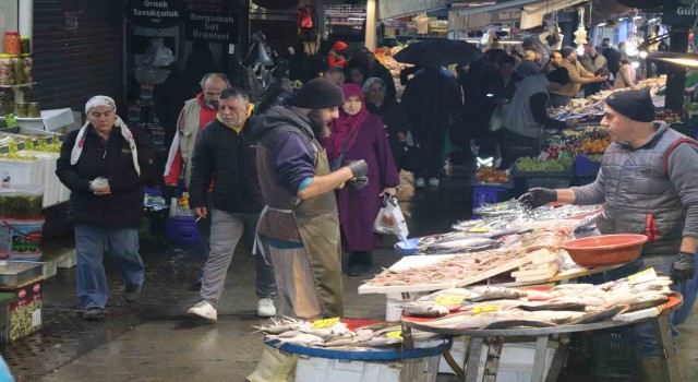 Hava şartları balık tezgahlarını etkiledi