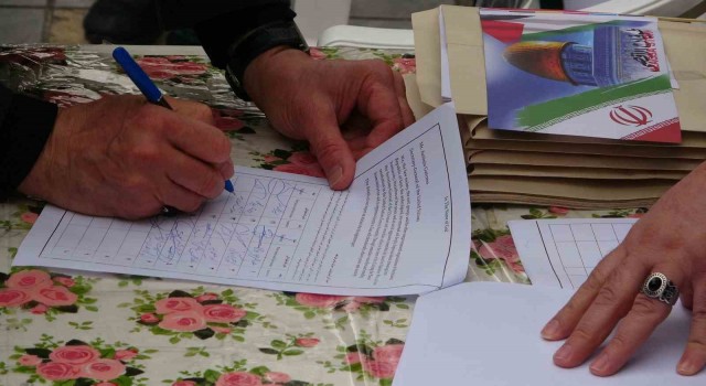 İranlı hukukçulardan Filistine destek gösterisi