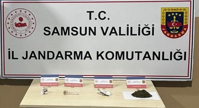 Jandarma bir evde uyuşturucu ele geçirdi