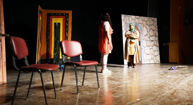 Kahramanmaraş'ta Çocuklar "Neşeli Aile" ile Eğlendi