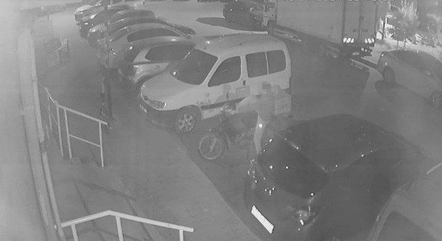 Kayıp başvurusu olan çocuk, arkadaşlarıyla kentte motosiklet ve otomobil çalmış
