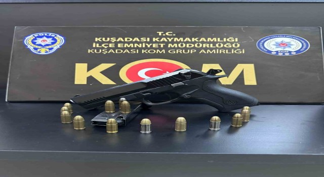Kuşadasında silahlı şüpheli yakalandı