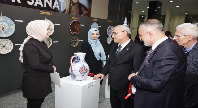 Kütahyada düzenlenen Uluslararası Türk Çini Sanatı Yarışmasının ödülleri sahiplerini buldu