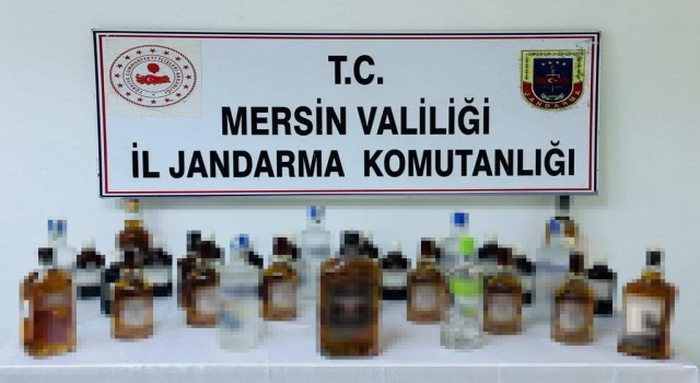 Mersinde kaçak alkol ticareti yapan 3 şüpheli yakalandı