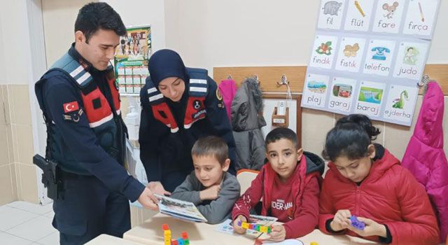 Osmaniye'de Jandarmayı Tanıtma Etkinliği Düzenlendi