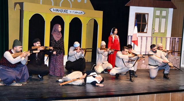 Osmaniye'de Kurtuluş Savaşı Destanı Tiyatro Oyunuyla Anlatıldı