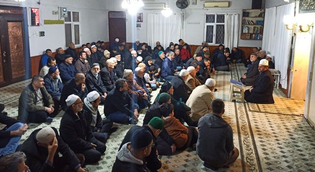 Osmaniye'de "Sabah Namazı Buluşması" Güven Camii'nde yapıldı