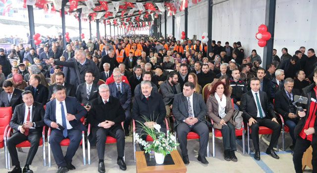 Osmaniye'de Üstü Kapalı Köylü Pazarı Açıldı