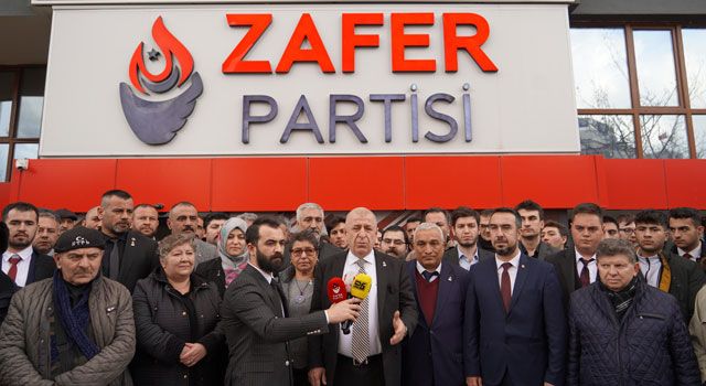 Özdağ: "Atatürk'ün Kurmuş Olduğu Cumhuriyeti Yıktırmayacağız"
