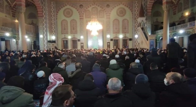 Reşadiye Camiinde yeni yılın ilk sabah namazı buluşması