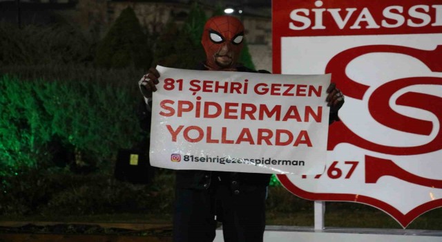 Süper kahraman Sivasın ayazına yenildi