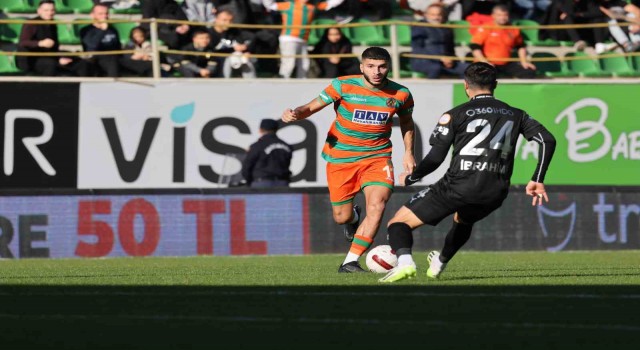 Trendyol Süper Lig: Alanyaspor: 0 - Pendikspor: 0 (İlk yarı)