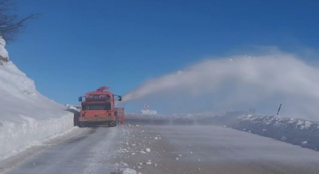 Tuncelide tüm yollar ulaşıma açıldı; genişletme çalışmaları sürüyor