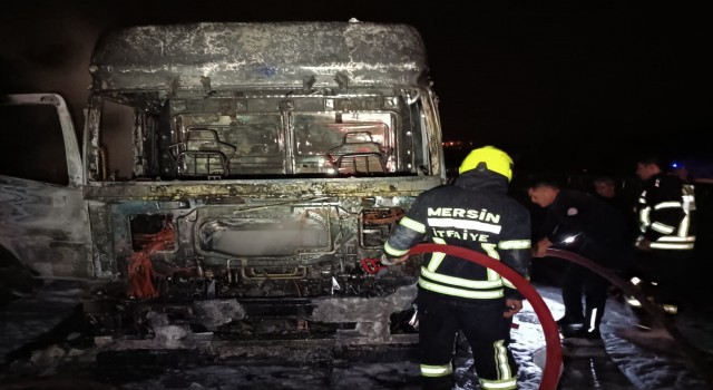 Yakıt tolu tanker yandı