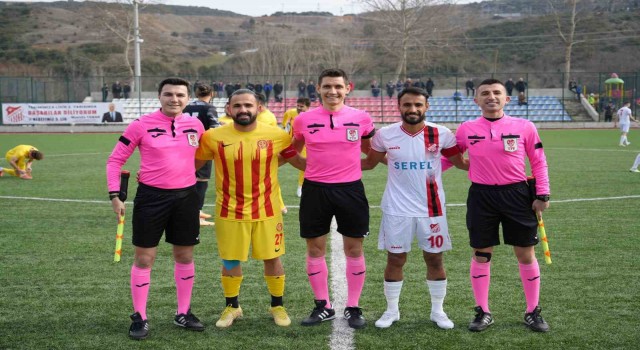 2015 yılında takım arkadaşı olan hakem Ceyhun Elmas ve futbolcu Fatih Özçelike tepki