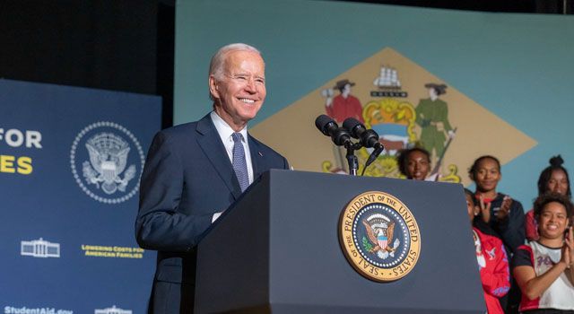 ABD Başkanı Biden, Öğrenci Kredisi Borçlularına Müjde Verdi!