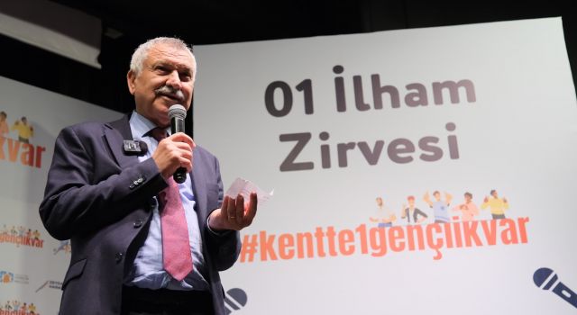 Adana'da Gençlere İlham Veren Zirve Düzenlendi