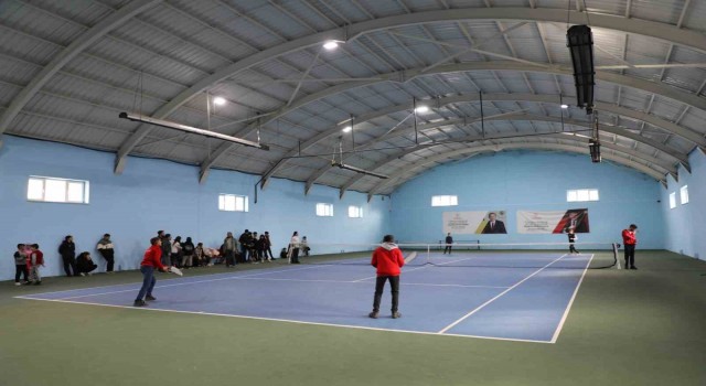Ağrıda okul sporları tenis müsabakaları sonuçlandı